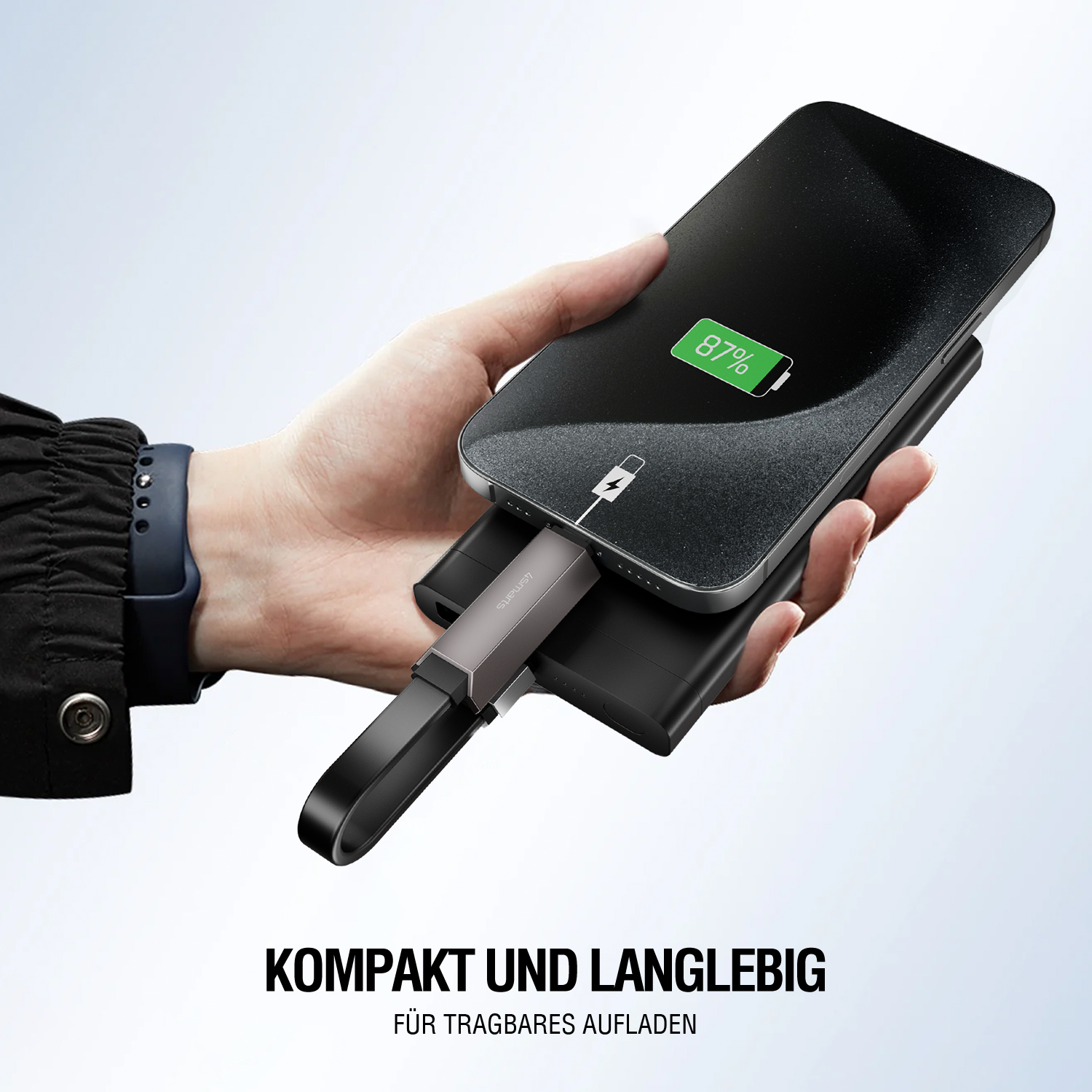 Kompaktes USB4-Kabel lädt Smartphone unterwegs über eine Powerbank
