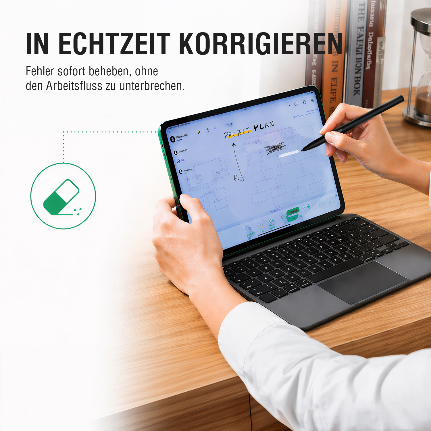 Anwendungsszene des 4smarts Multi-Device Pencil Pro EMR in Schwarz auf einem Tablet mit Tastaturcase. Gezeigt wird die integrierte Radiererfunktion zum schnellen und intuitiven Korrigieren von Notizen und Skizzen direkt während des Arbeitsprozesses.
